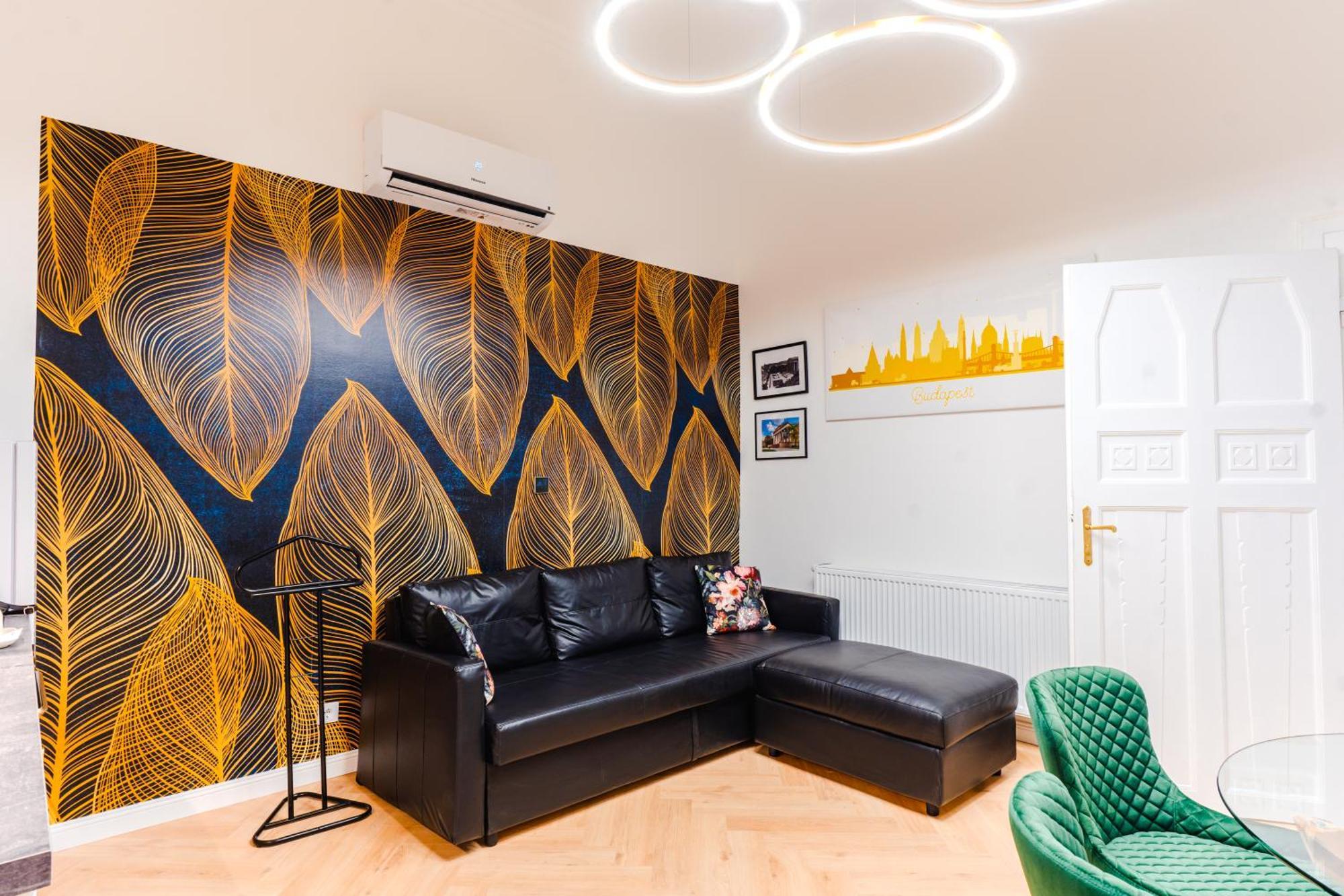 2 Bedrooms And Living Your Modern In Budapest