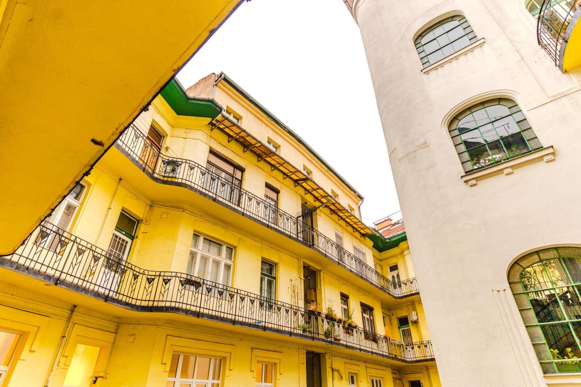 Apartment 2 Bedrooms And Living Your Modern In Budapest