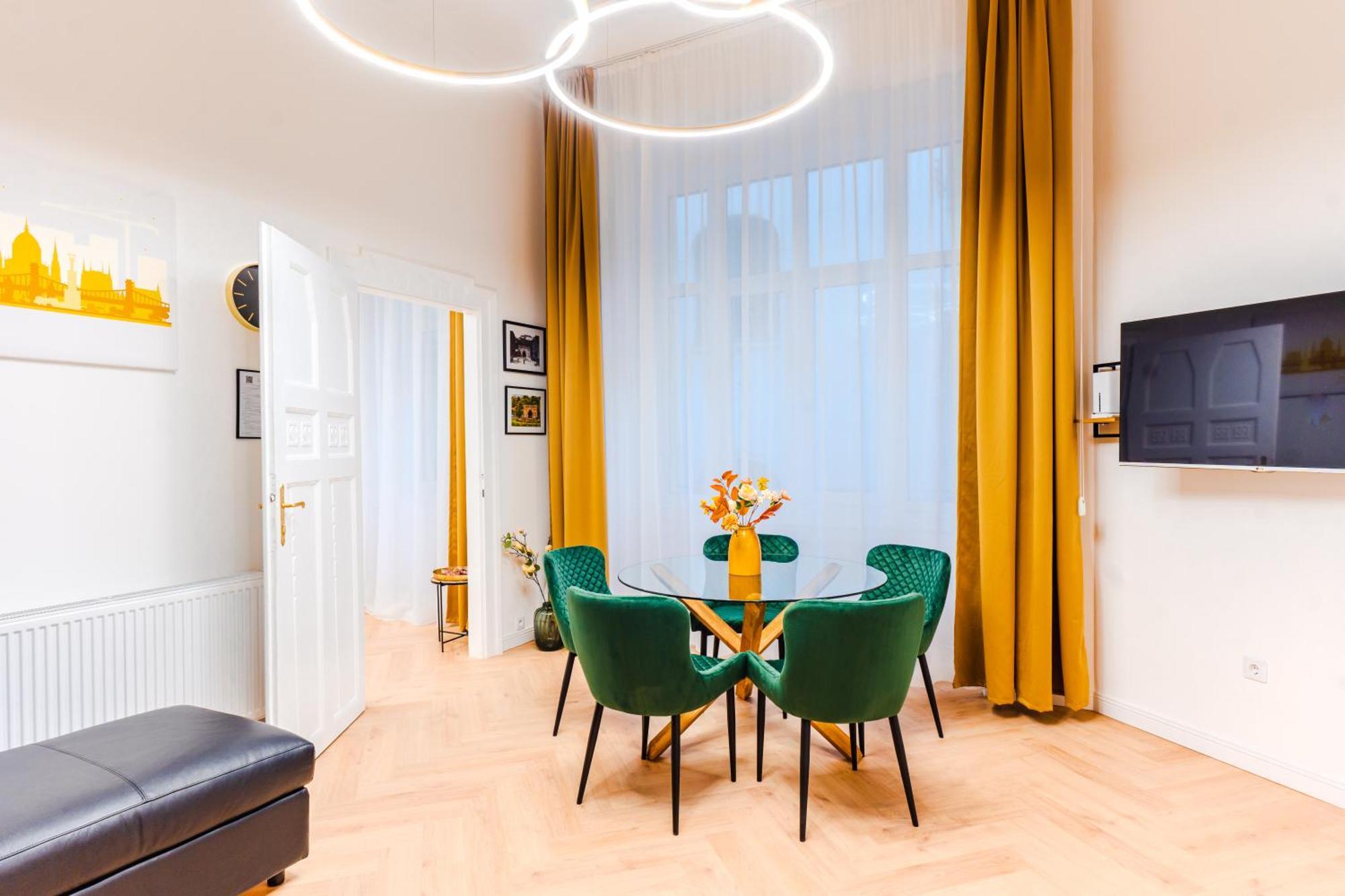 2 Bedrooms And Living Your Modern In Budapest