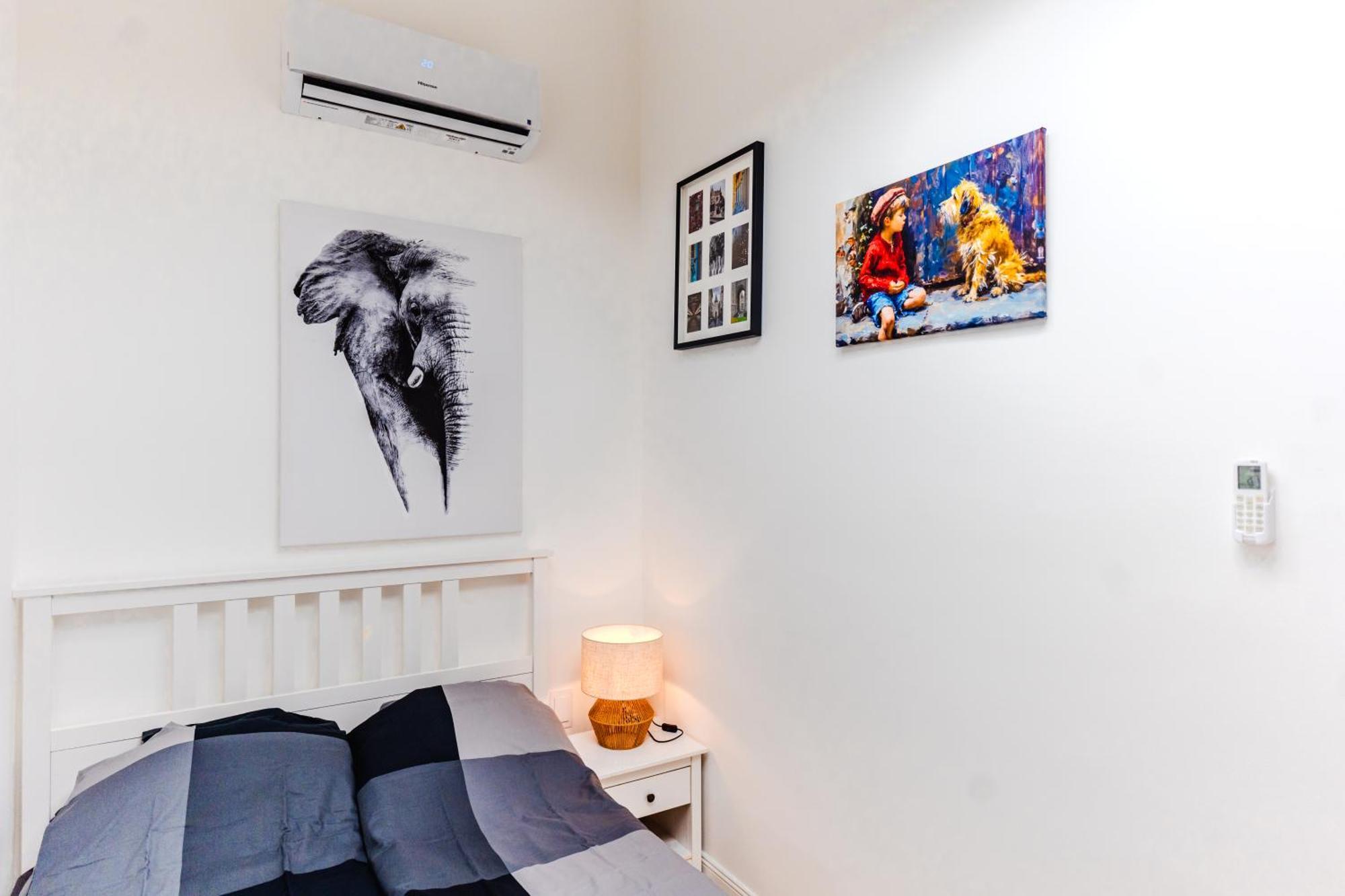 Apartment 2 Bedrooms And Living Your Modern In