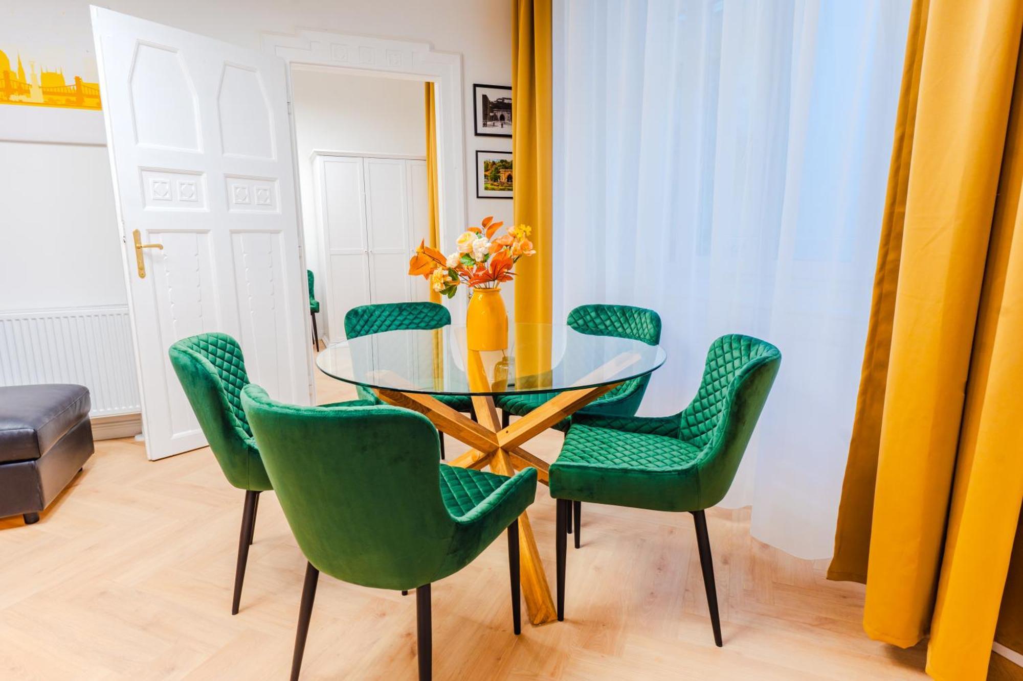 Apartment 2 Bedrooms And Living Your Modern In *