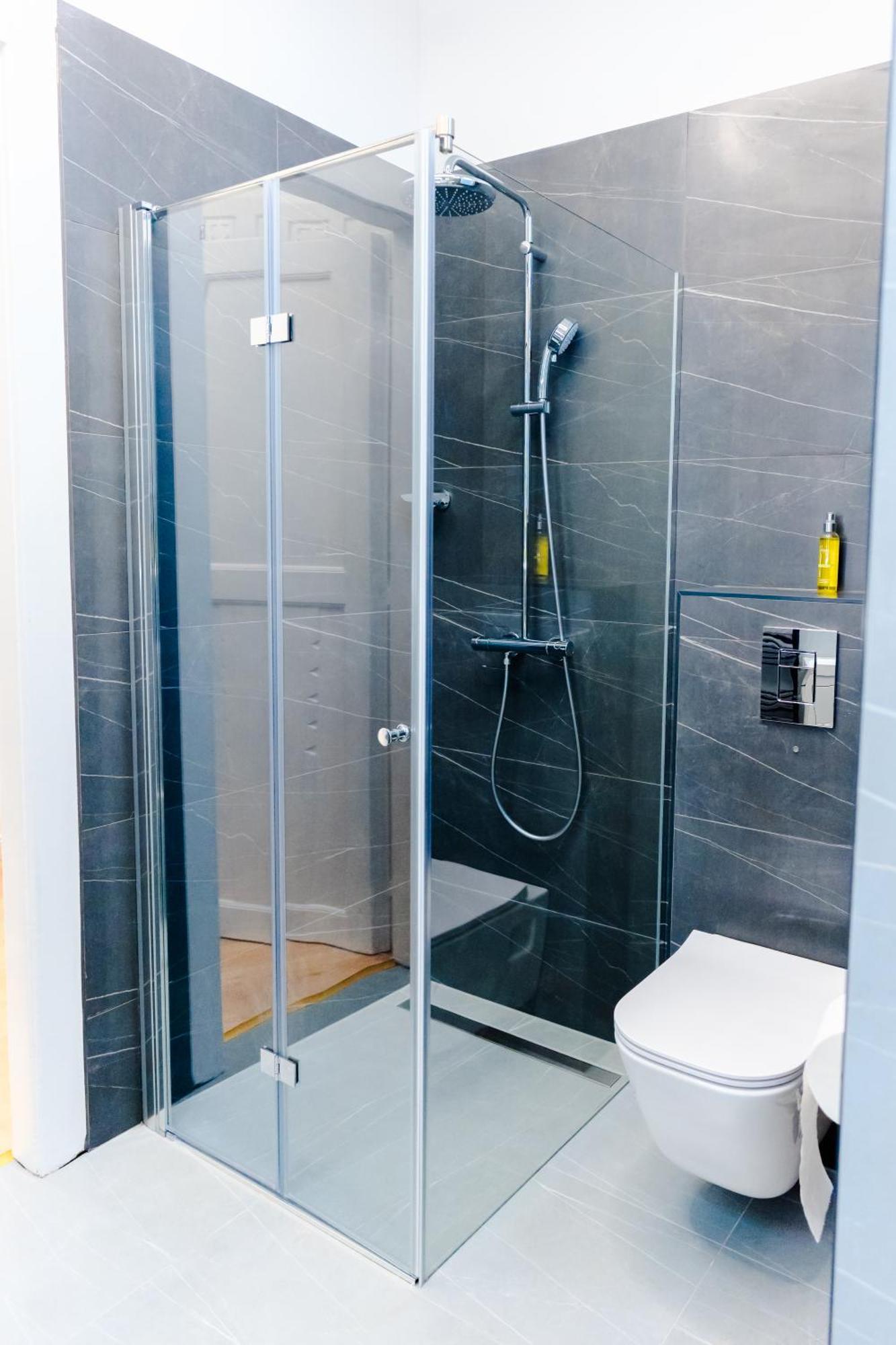 2 Bedrooms And Living Your Modern In Apartment Budapest